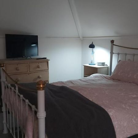 Homestay Poole Zewnętrze zdjęcie
