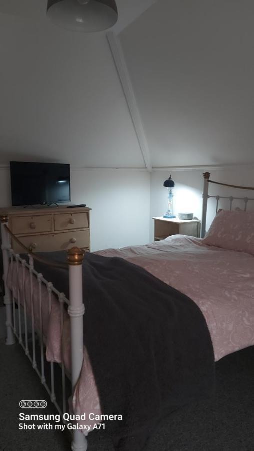 Homestay Poole Zewnętrze zdjęcie